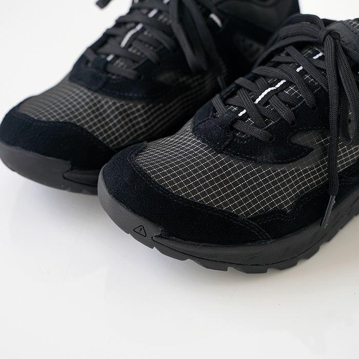 KEEN ������ HIGHTRAIL EXP WP �ϥ��ȥ쥤�� �����������ץ롼�� �����ȥɥ����ˡ����� ���塼�� ��ǥ�����