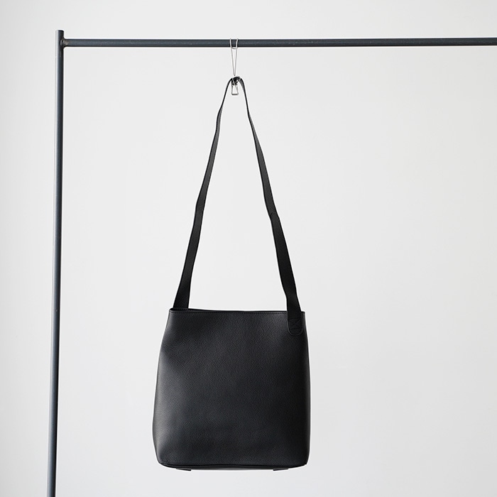 CLASKA kalsac 饹 륵å ץ쥶 SIMPLE LEATHER SHOULDER M 52110133 ǥ  쥶 Хå bag