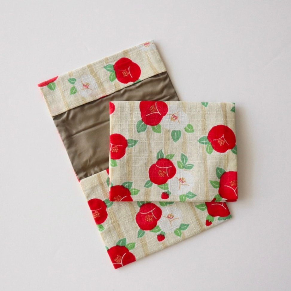 ポケットポーチ [Ｓサイズ／椿柄／白]