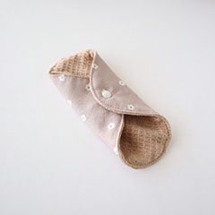 あたため布 [Ｓサイズ／リトルフラワー／ピンクベージュ]