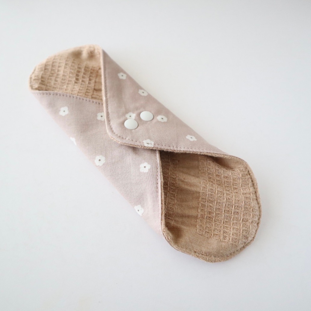 あたため布 [Ｌサイズ／リトルフラワー／ピンクベージュ]