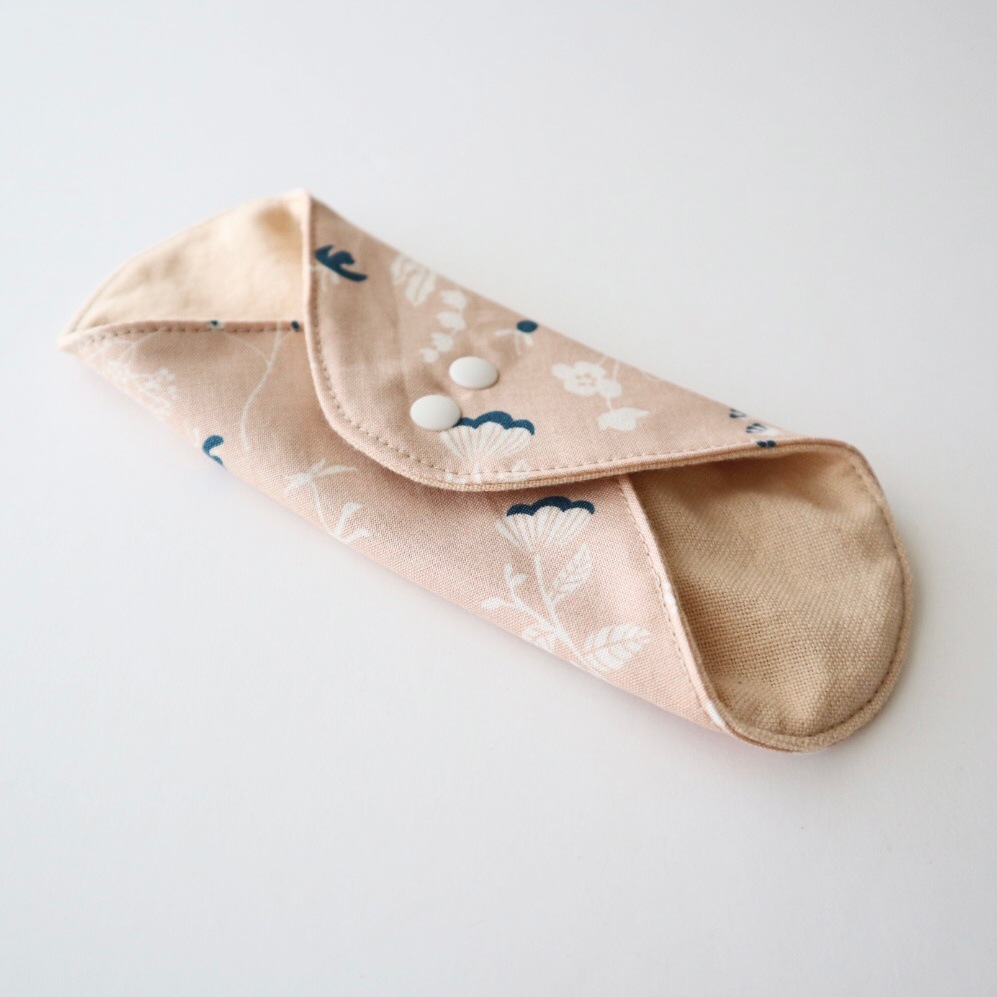 草木染めプレミアム[Mサイズ／茜／野の花柄]