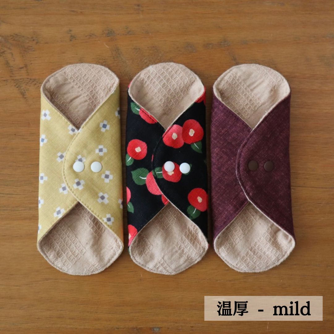 あたため布 [Ｍサイズ／３枚入り]
