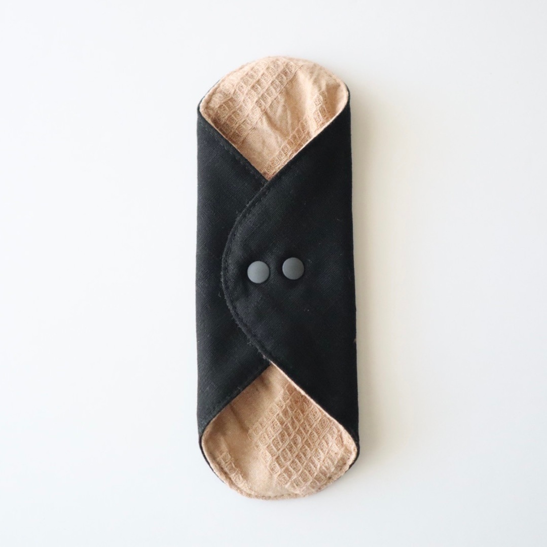 あたため布 [Ｍサイズ／黒華]