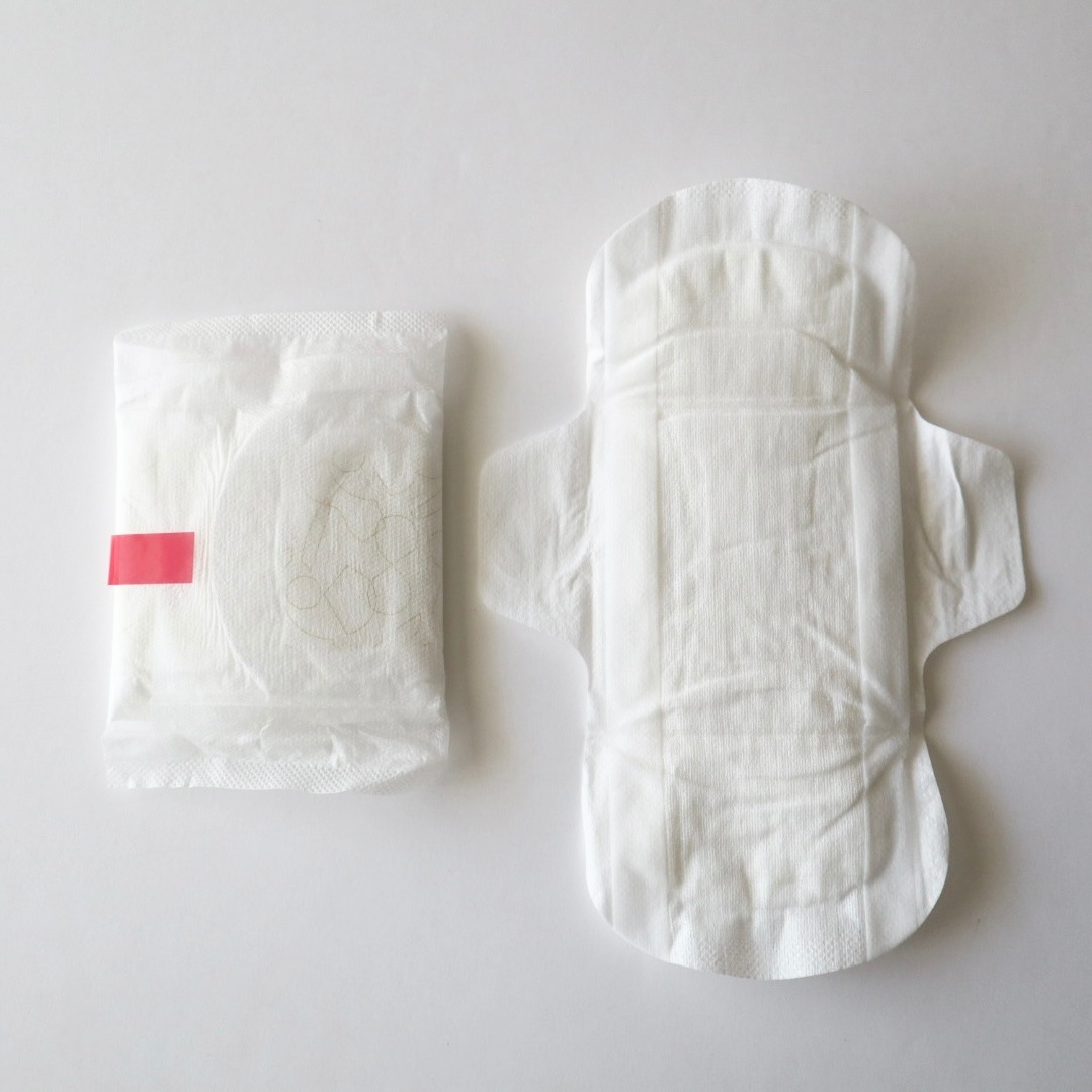 SISIFILLE 多い日用 羽つき 使い捨てナプキン23.5cm ［パノコトレーディング］