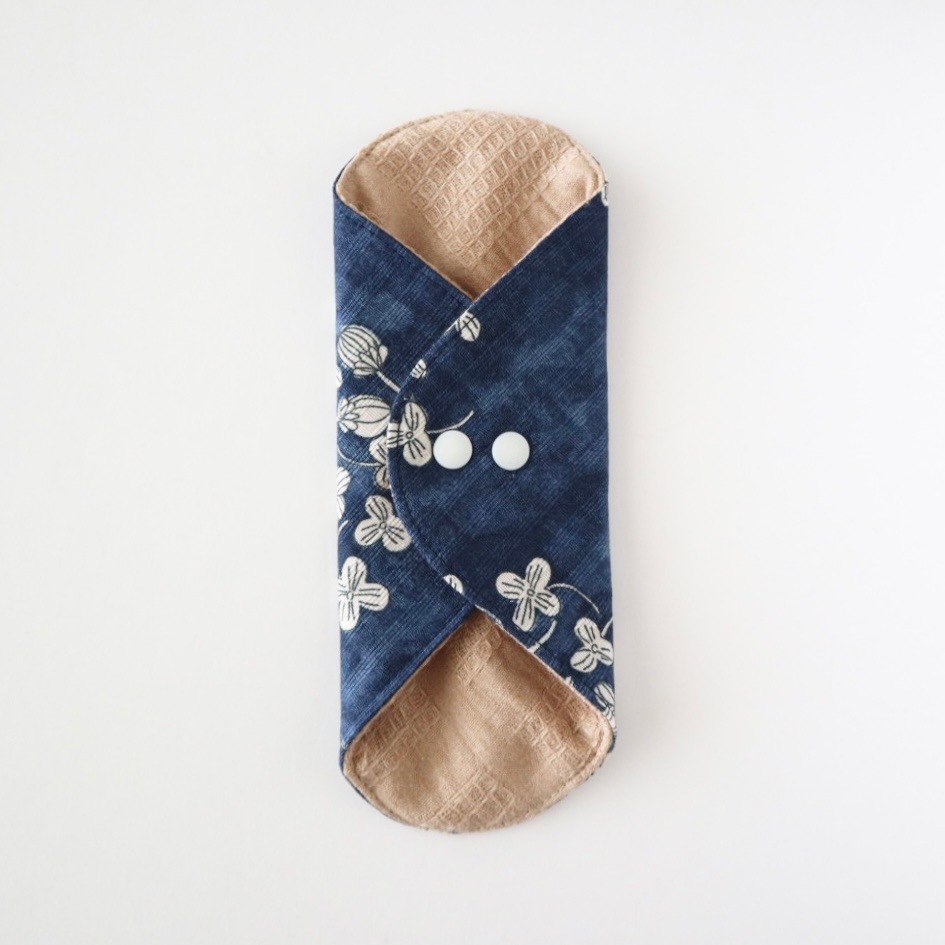 あたため布 [Ｍサイズ／クローバー／ネイビー]