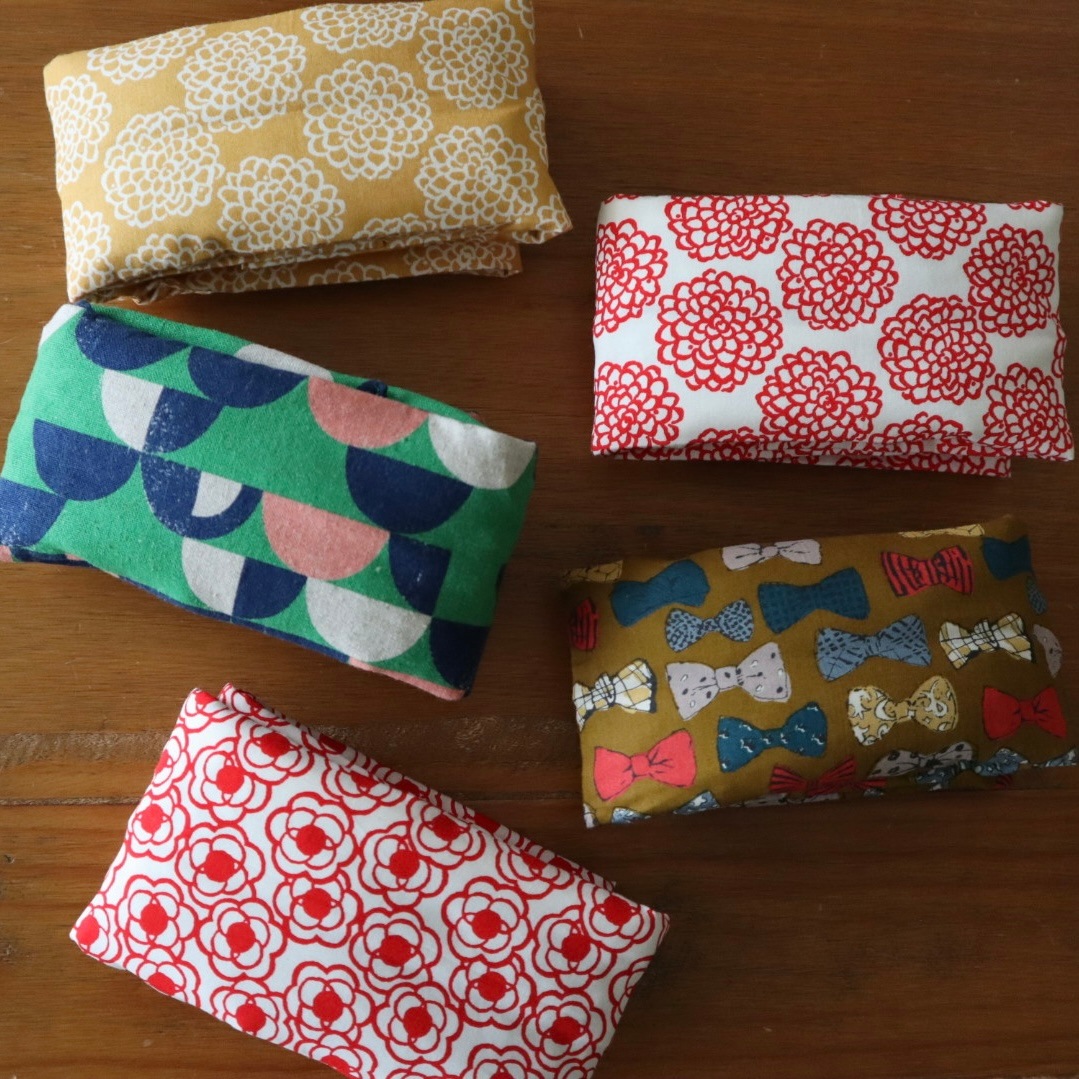 あずきカイロ 肩・首用［ぬくぬく］