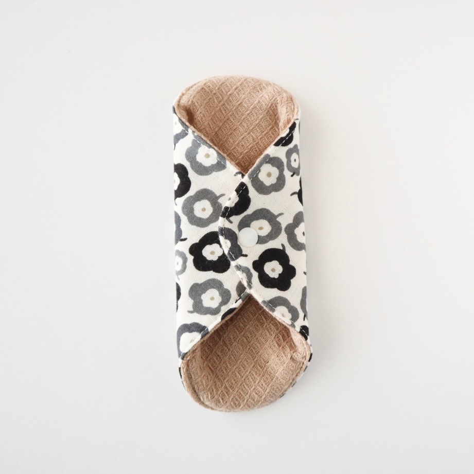 極みあたため布[Sサイズ／恵～megumi／ブラック]