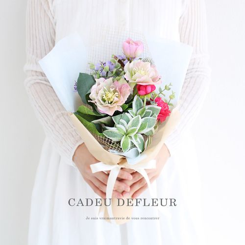 【笑顔あふれる大きなキャンバスアレンジ】【新品】ハンドメイド　プリザーブドローズ 笑顔あふれる大きなキャンバスアレンジ】【新品】ハンドメイド