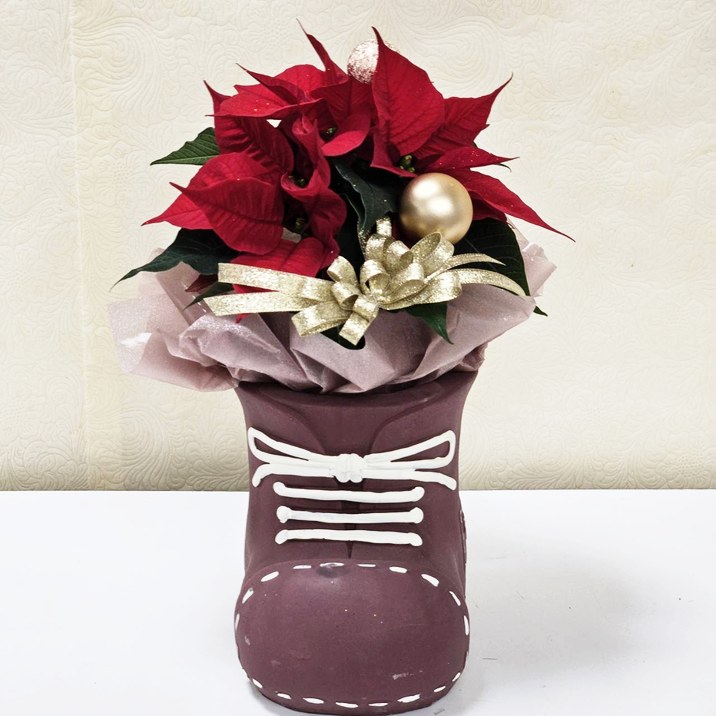 ROSE❣️トレイン付き❣️ブーツクリスマスアレンジ❣️ポインセチア、雪だるま 決算P5倍！8/2まで】赤塚植物園オリジナル冬ギフト かわいいブーツの