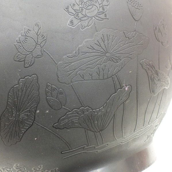 軽くて丈夫なスイレン鉢 直径60cmの特大サイズ（黒）メダカにも