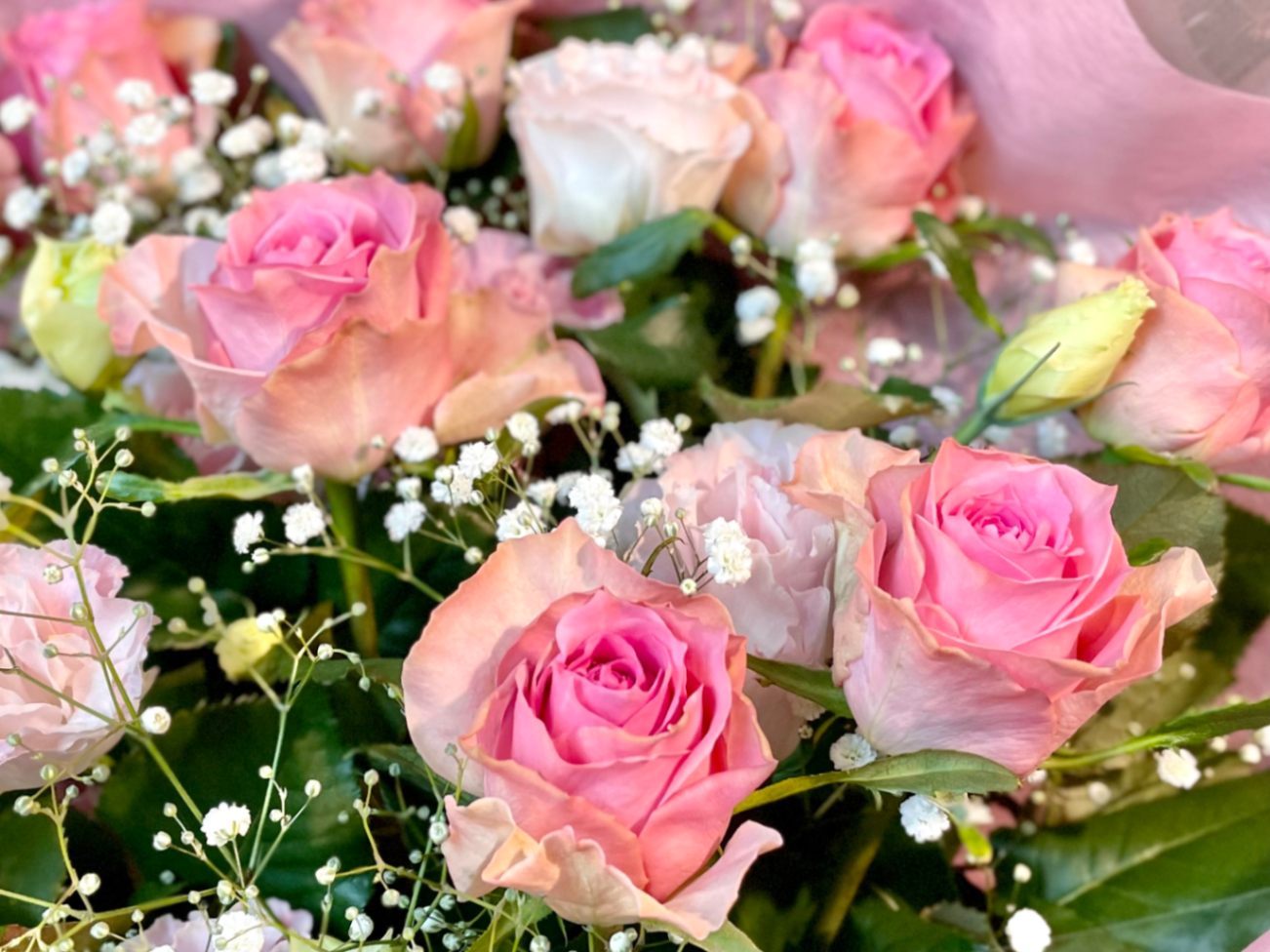 B-30 「バラとトルコキキョウのエレガンスなブーケ」 | お花束