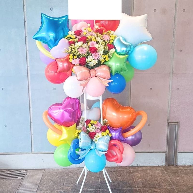 商品サムネイル: とても喜ばれる圧倒的存在感のバルーンスタンド花 2段　30000円