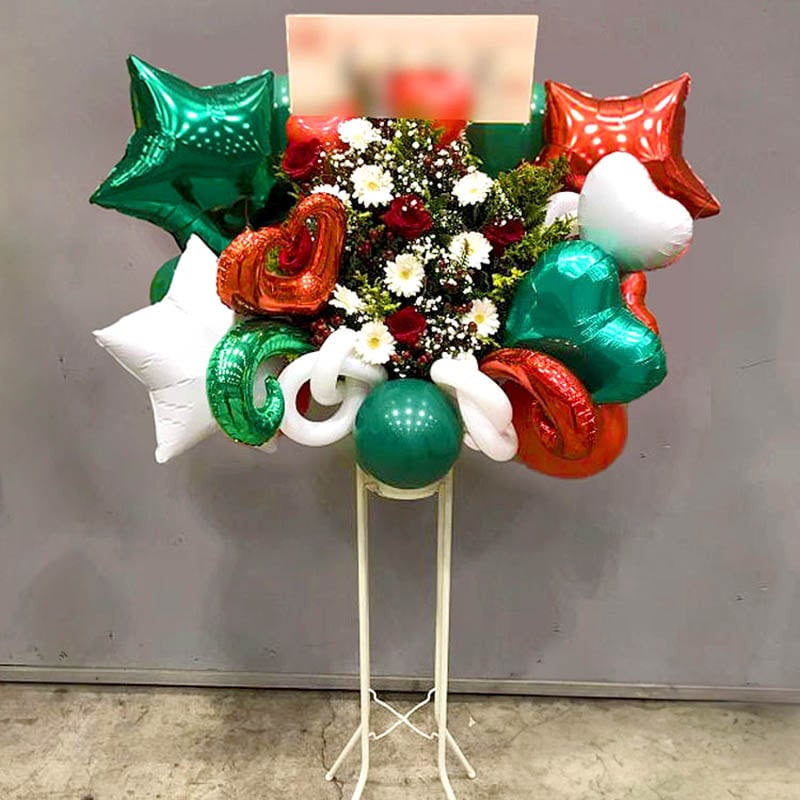 商品サムネイル: 【期間限定】クリスマスカラー バルーンスタンド花 1段　25000円
