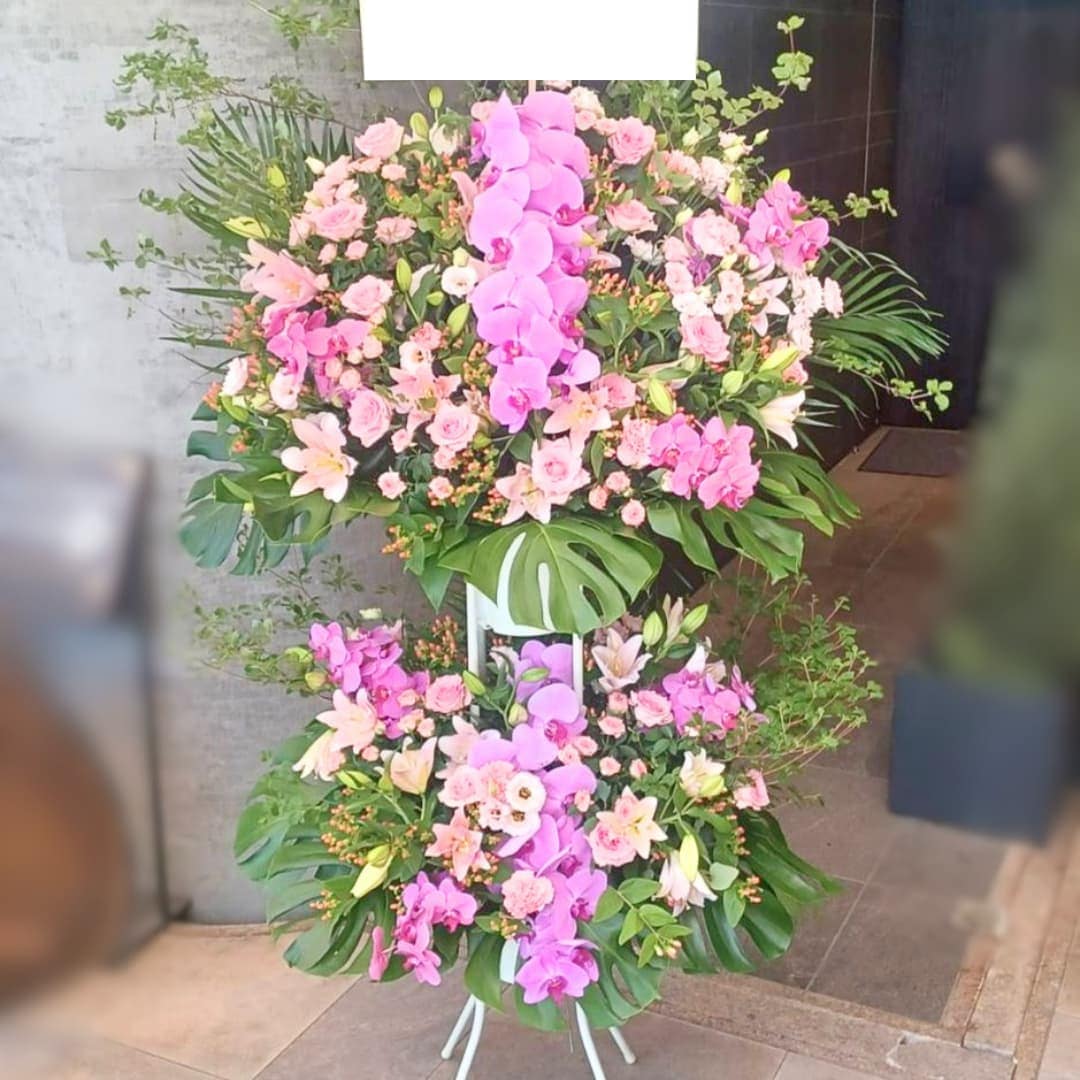 胡蝶蘭入り】スタンド花2段 50000円 | 胡蝶蘭入りスタンド花 | 【花助
