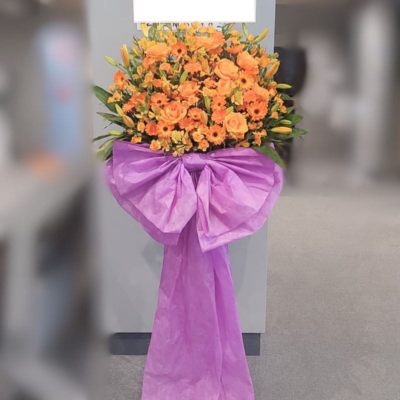 商品サムネイル: 【ロングリボン】フラワースタンド花　1段  35000円