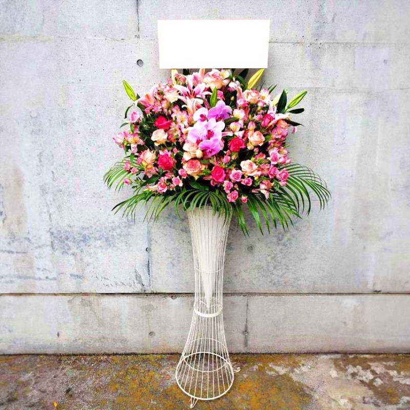 商品サムネイル: 【ピンクバラ入り】お祝いスタンド花1段　35000円