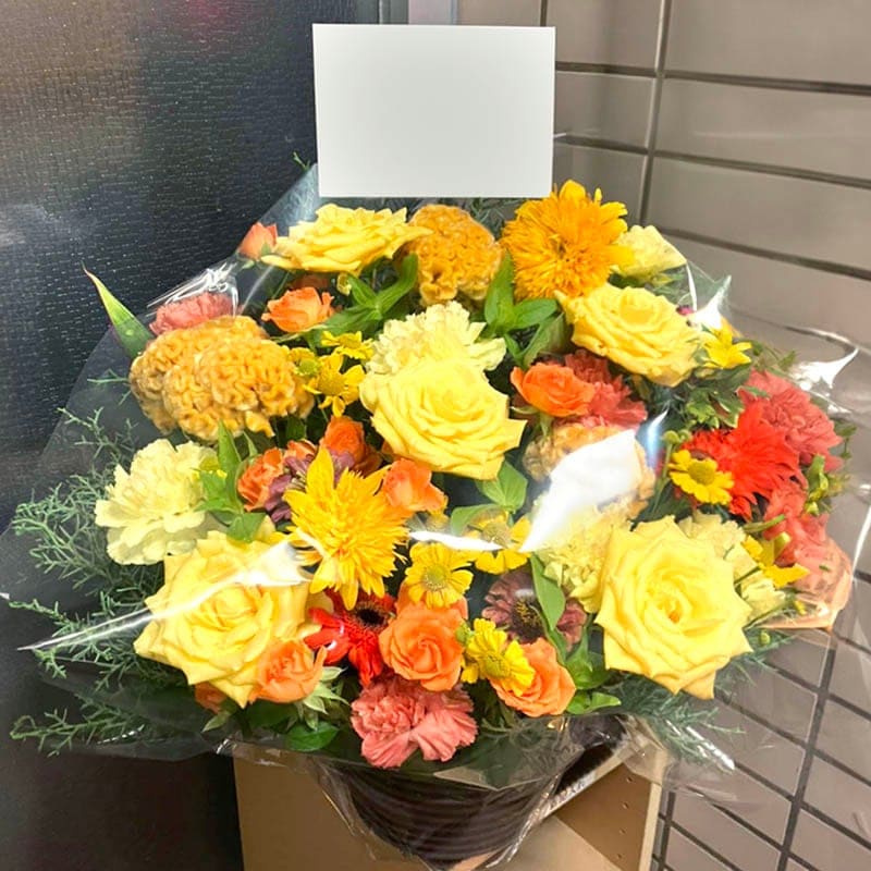 黄色バラ入り】お祝いアレンジメント花 20000円 | すべての商品 | 【花