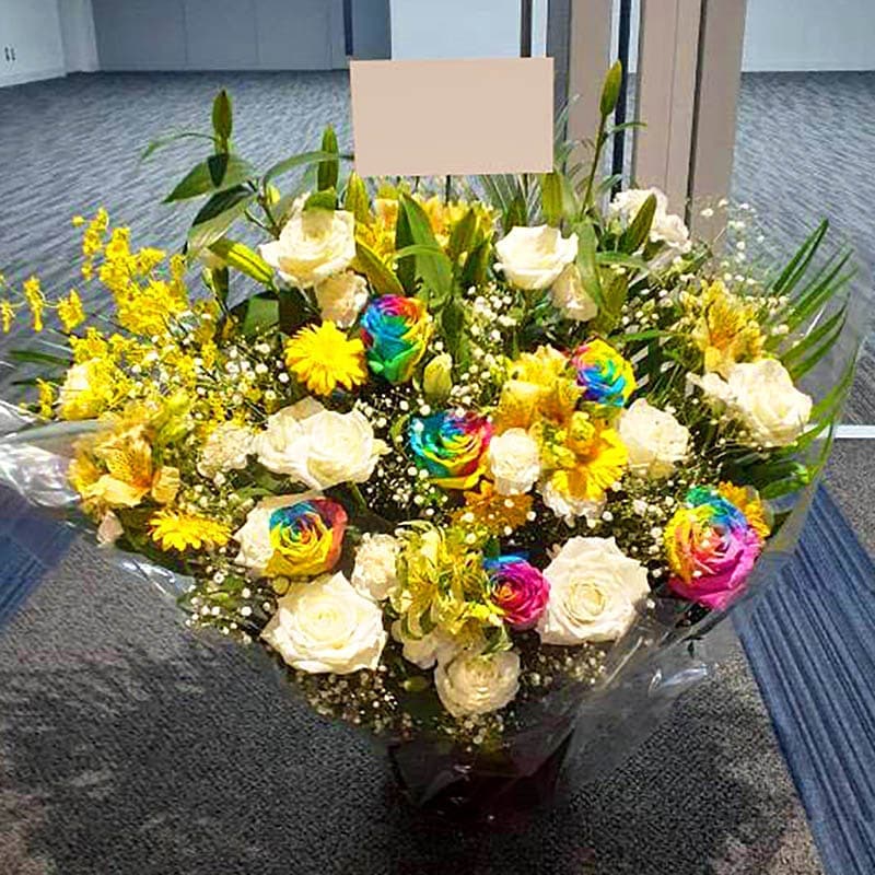 1800円花束レインボー黄アンティーク雑貨カントリー多肉植物好きさんに