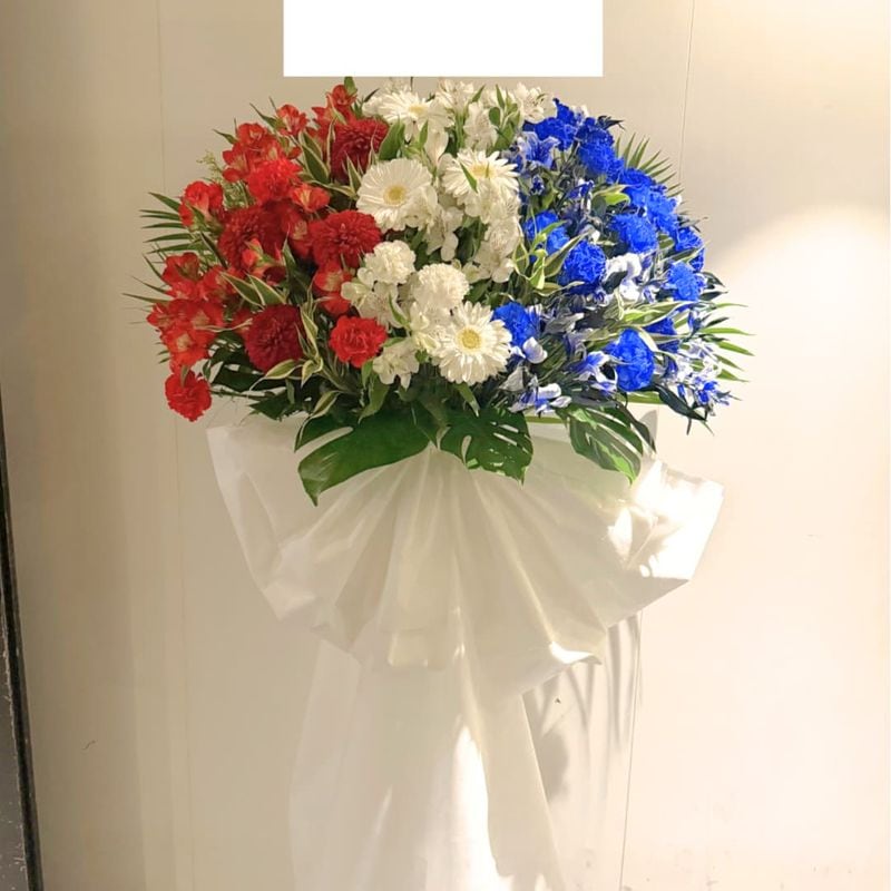 商品サムネイル: 【ロングリボン】【縦3色】スタンド花1段  30000円