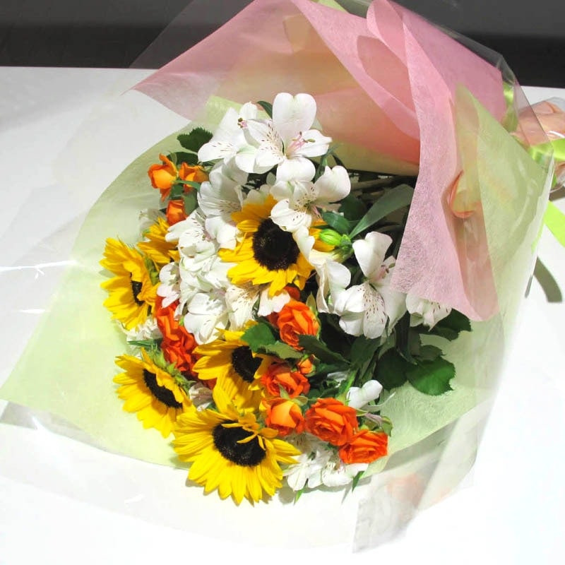 商品サムネイル: お祝い花束　10000円