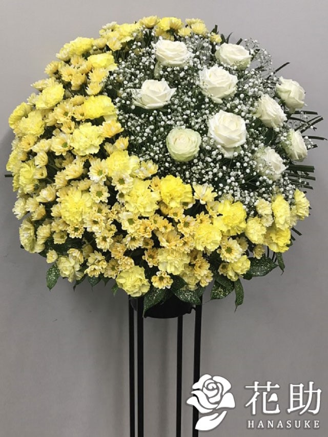 月の形をしたムーンスタンド花1段 37000円 | 限定スタンド花 | 【花助