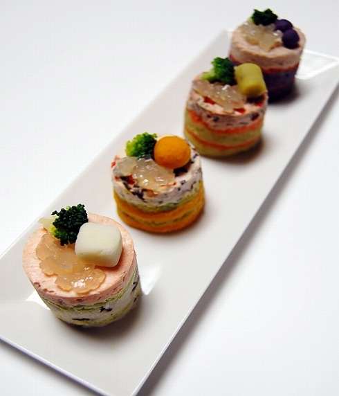 パーティーやギフトで喜ばれる♪<br>
4種類のごちそうテリーヌセット