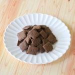 犬用おやつ 猫 おやつ 無添加 「 馬肉チップス 」 新鮮な 馬肉 赤身 と 国産 の 玄米 を使った自然食材100％の安心安全で美味しい人気の犬と猫用おやつはおすすめです！　