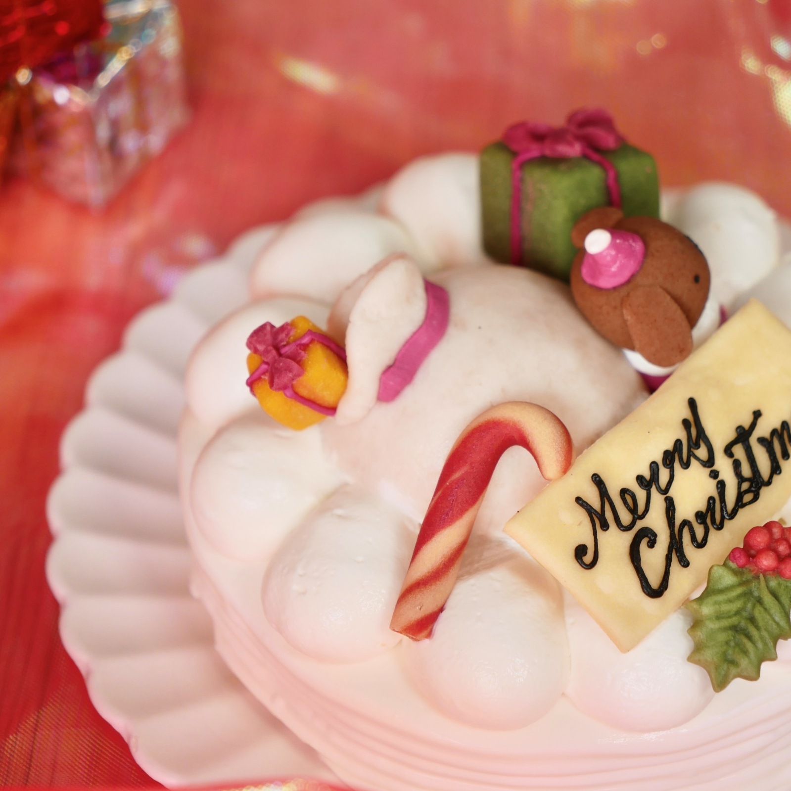 犬用 猫用 クリスマス ショート ケーキ 【  おさぼりサンタ（レギュラー） 】 乳糖フリー・グルテンフリー・無添加・国産素材｜愛犬の健康に配慮した安心安全なクリスマス限定ケーキ｜小型犬が食べやすいサイズとカロリー設計｜苺・さつまいも・乳糖フリーヨーグルトクリーム使用｜犬用お祝いケーキ｜はなとしっぽオリジナル