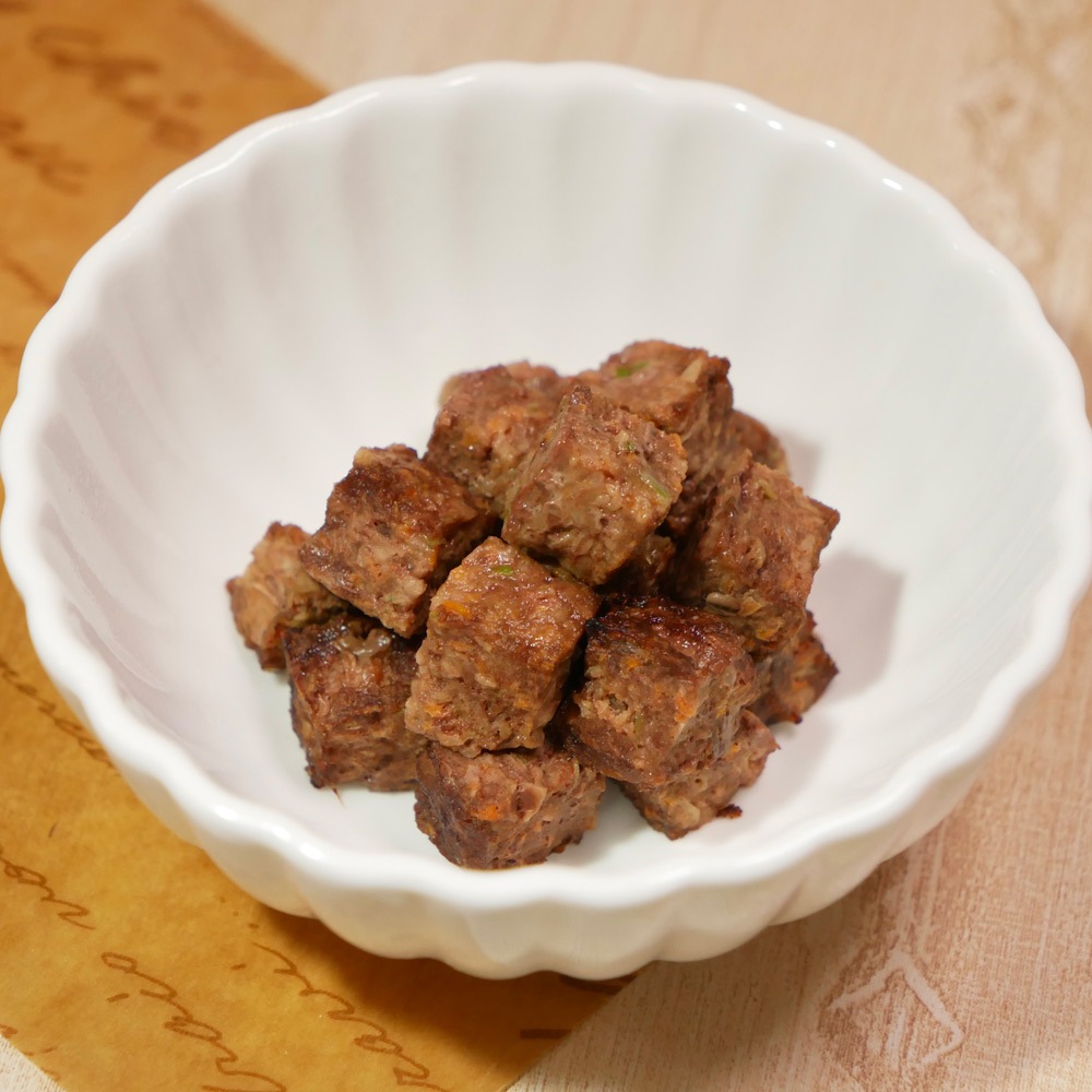 低脂肪 高タンパク 馬肉 「 コロコロステーキ 馬肉赤身 」 犬用ごはん 猫用ごはん 無添加 自然食材 健康 食 安全 食いつき 美味しい