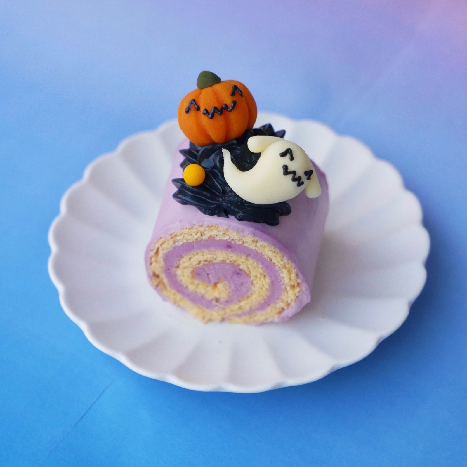 ハッピー ハロウィン　ハロウィンロール ♪ 犬用ケーキ 猫用ケーキ グルテンフリー オーガニック 犬 猫用 乳糖フリー 米粉 小型犬 ギフト  生乳100％ヨーグルト 愛犬 健康 腸内環境を整える乳酸菌 誕生日 ギフト プレゼント おやつ 生乳100％ヨーグルト 小型犬 猫 ギフト お祝い プレゼント ハロウィン