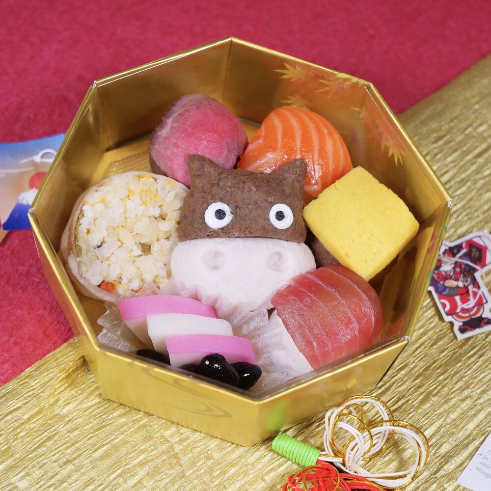 【 犬 猫用 干支手毬寿司 2026「午」】無添加・国産素材｜愛犬愛猫と迎える新年のお祝いごはん｜彩り豊かな一口サイズの寿司風ごちそう｜安心安全なペット用おせち料理｜小型犬から猫まで楽しめる限定お節フード｜はなとしっぽオリジナル