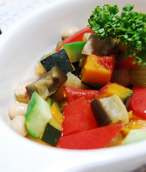 犬用手作りごはん ブランド鶏 桜姫使用 「 鶏むね肉と彩り野菜のカポナータ 」 犬用ごはん 猫用ごはん 無添加 無加水 調理 国産 地場野菜 高タンパク 筋肉