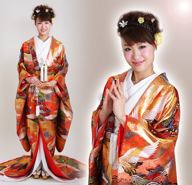 打掛 レンタル 色打掛 プラチナ 朱金色 黒波大鶴 NT-257 送料無料 色打掛レンタル プラチナ色/朱金色黒波大鶴 NT-257 | 色打掛レンタル