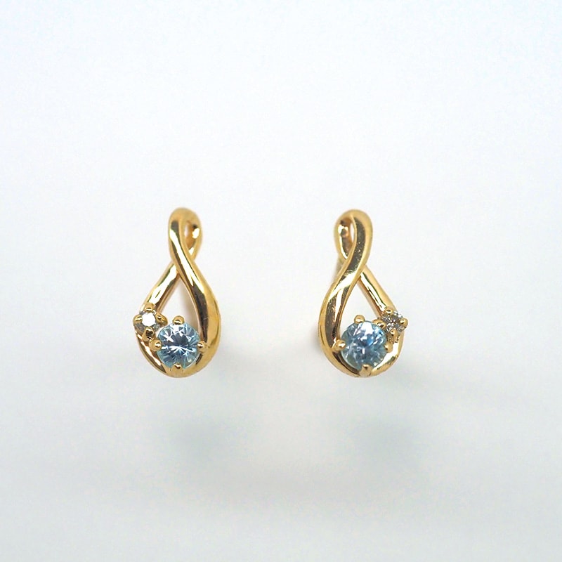 【Royal Gold】 K10 YG イエローゴールド ピアス ブルージルコン ダイヤモンド 0.01ct 1151000434