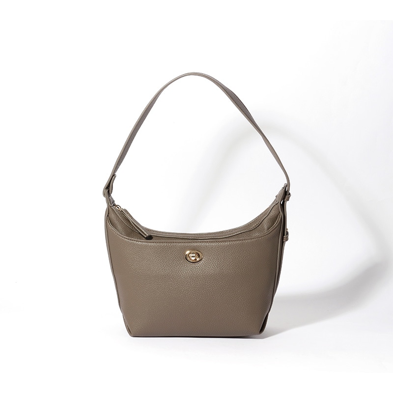 【ELFUR】 ショルダーバッグ BM3016 TAUPE 5473000371