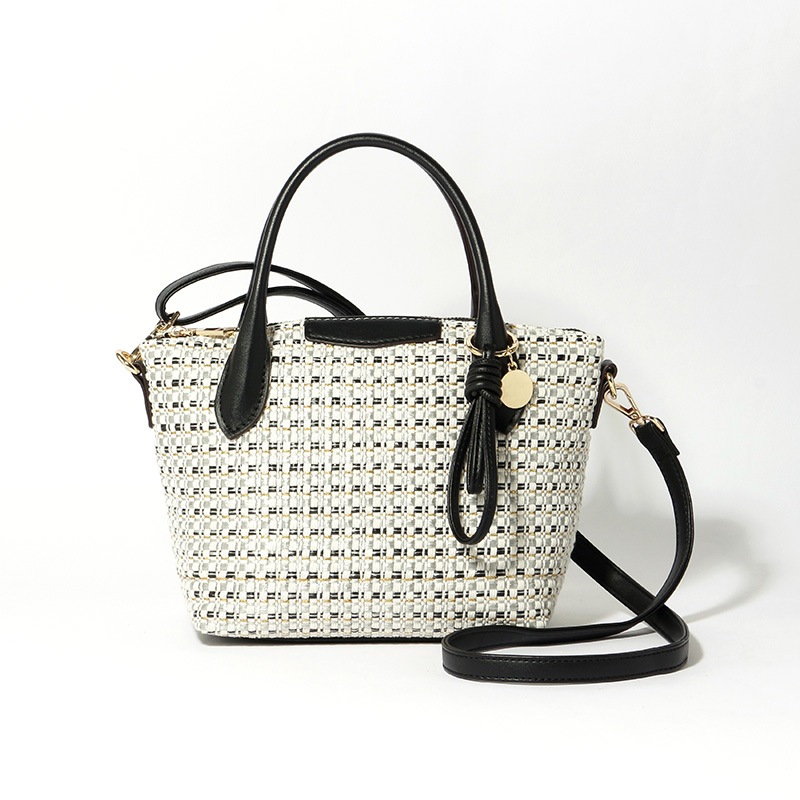 【ELFUR】 ショルダーバッグ 6207 BLK 5573000019