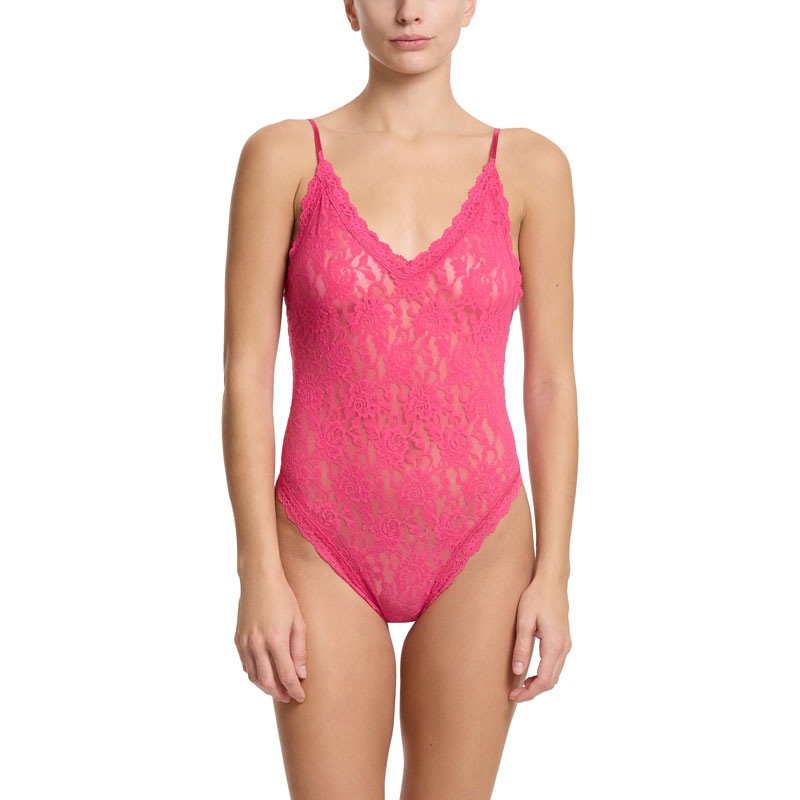 シグニチャー レース タンガ バック ボディースーツ (アンビータブル)