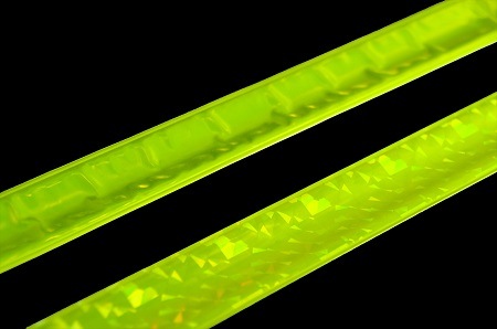 【NEW】　HOWA キラキラ反射リストバンド　お子様にも安心な角丸設計　全10色