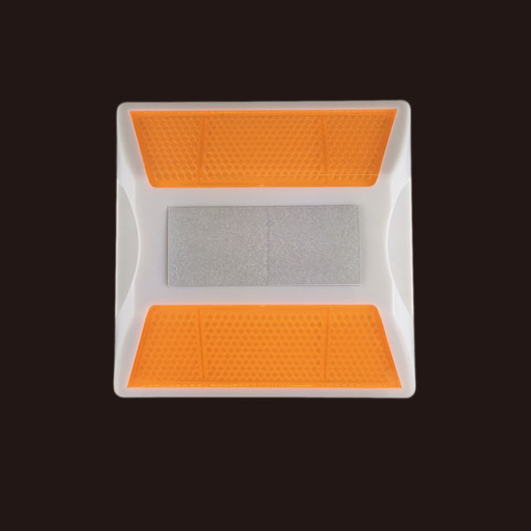 【NEW】 道路 縁石鋲　ライトニング HCB-115　本体白色　反射色パターン×5種類