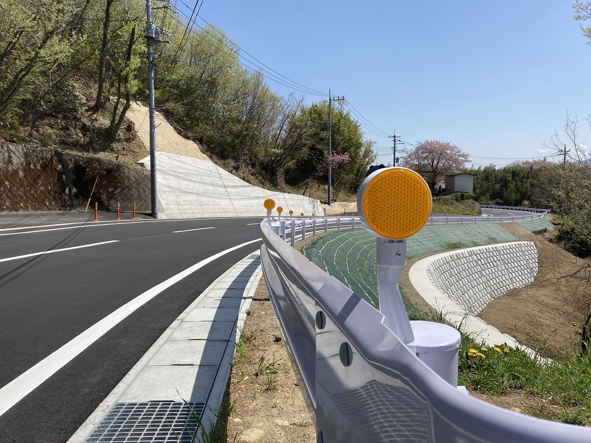 直径10センチ　業務用高輝度反射器　視線誘導標・デリネーター　φ100mm裏面フラットタイプ　全5色