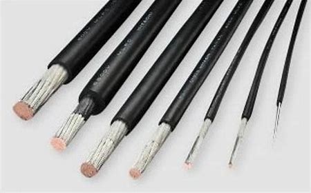 日立 - 日立 MLFC 150sq 600V 3 m プロテリアル<br> MLFC 150sq 50m 1巻<br> 600V MLFC 150sq <br