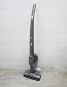 【未使用品】Electrolux製/年式不明/電気掃除機/ZB3301