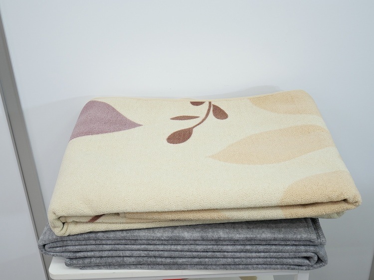 日立電気カーペット 2畳 新品 日立 ホットカーペット 2畳相当 HLU-2505