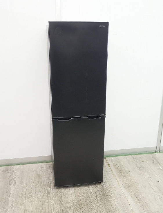 アイリスオーヤマ製/2022年式/162L/冷蔵冷凍庫/IRSE-16A-B | 中古