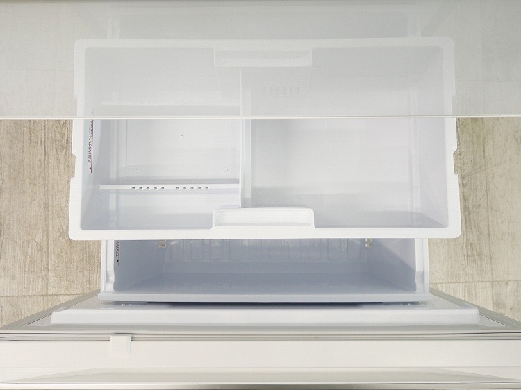 ��ɩ��3�ɥ�/2022ǯ��/330L/�Υ�ե���������¢��/MR-CG33H-W