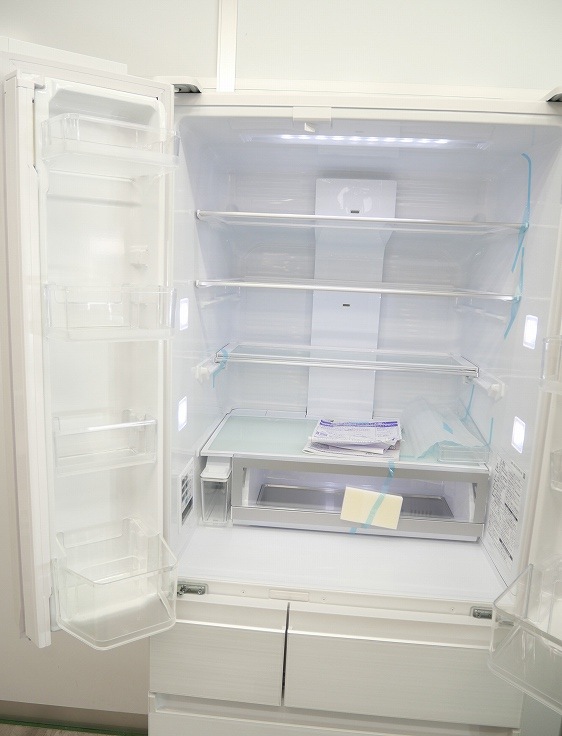��̤�����ʡ�Panasonic��6�ɥ�/550L/�Υ�ե���������¢��/NR-F557HPX-W