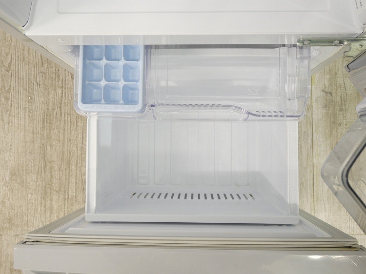 �ڤ櫓����ۻ�ɩ��/2019ǯ��/146L/������¢��/MR-P15D-S