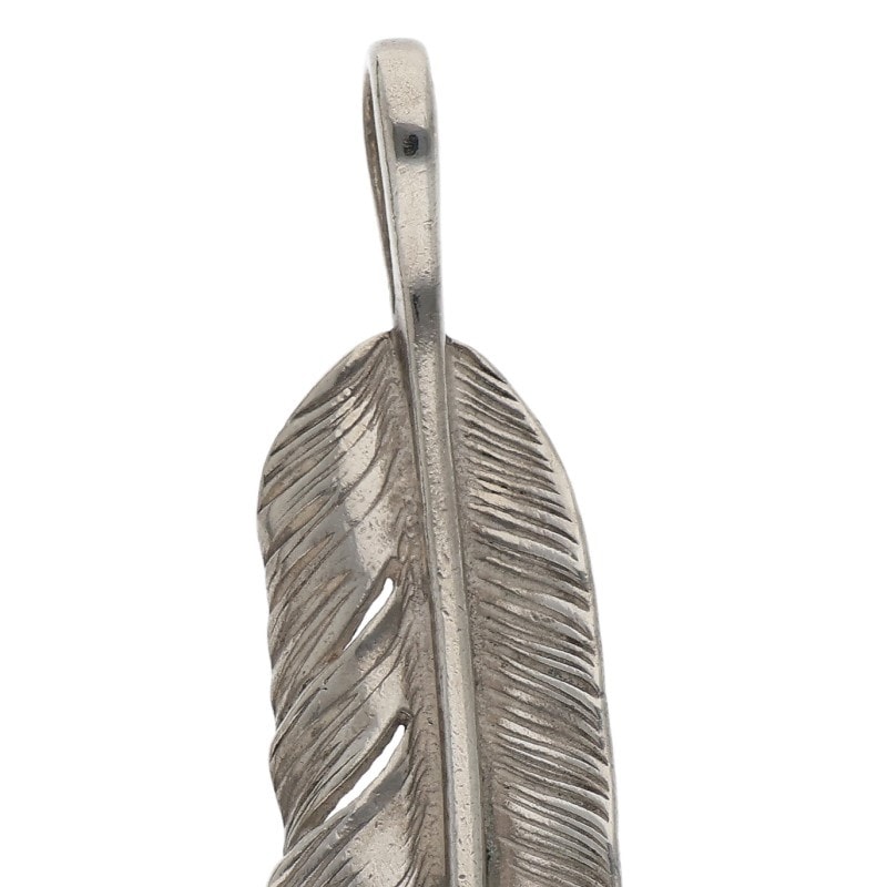 雰囲気抜群！銀爪付き先金フェザー特大（左） やっぱり特別な存在。「goro's」の特大フェザー・リスト【マイ