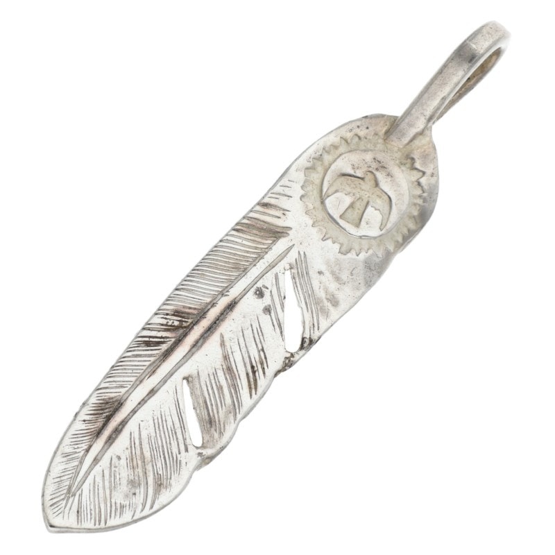 10/23新入荷セール23時まで】SVフェザー 中 右向き 【取扱：原宿